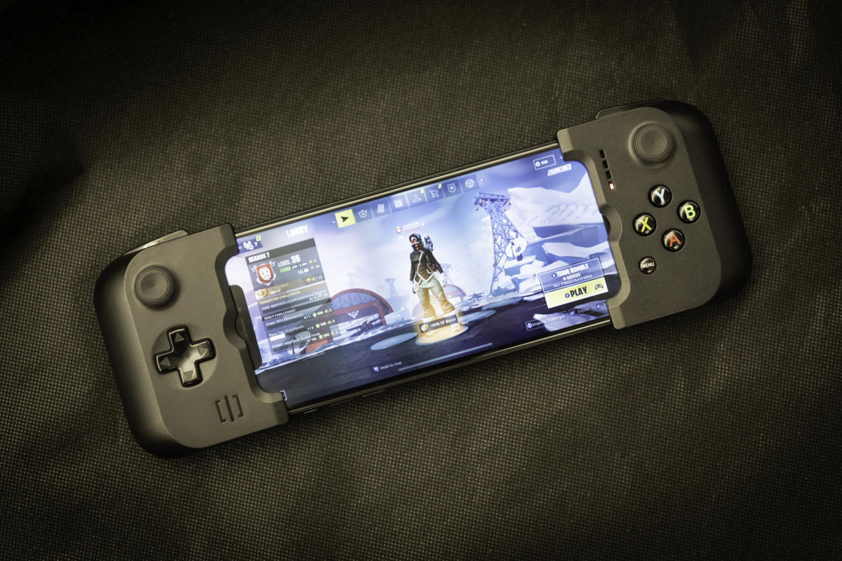 Gamevice Review A Good Iphone Game Controller But Not For Fortnite - gamevice hero