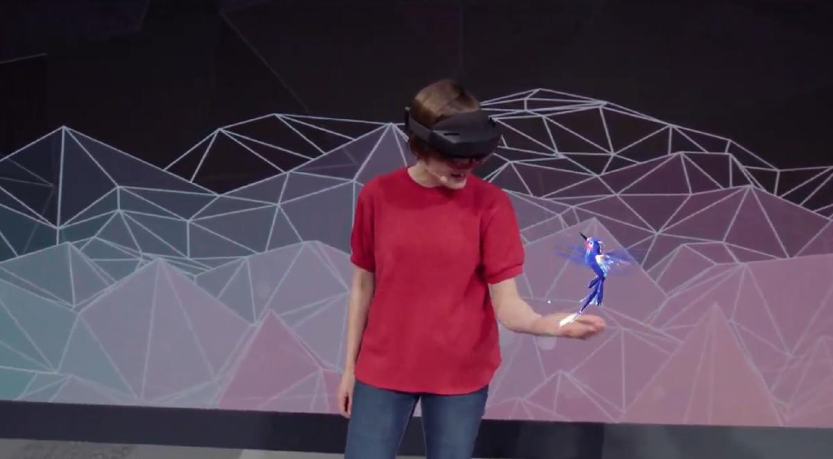 Microsoft HoloLens 2 hummingbird