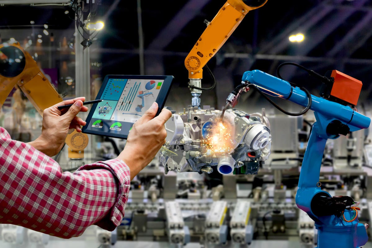 Industry 4.0 / Industrial IoT / Smart Factory / Tablet control of robotics automation.