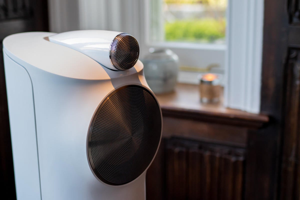 Bowers & Wilkins Formation Duo