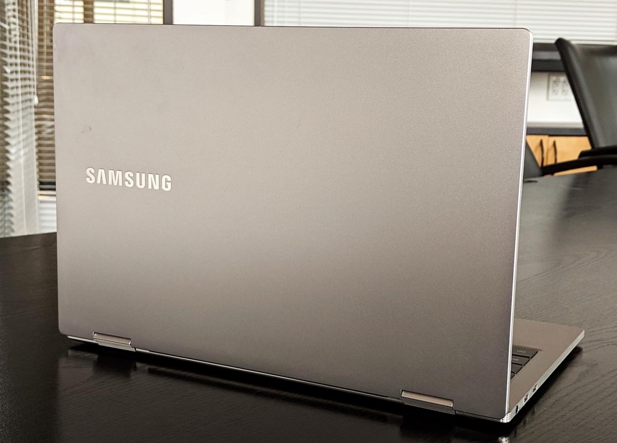 Samsung Notebook 9 Pro rear