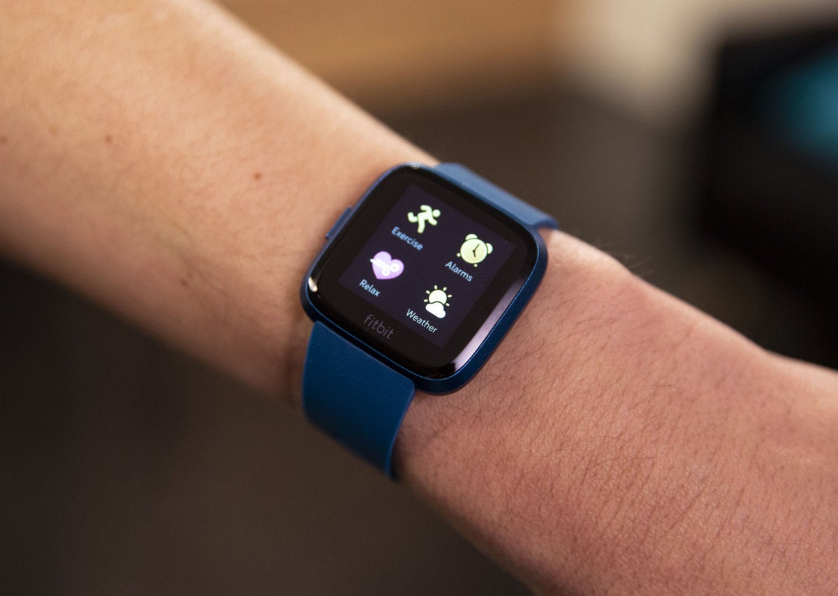 difference between fitbit versa and versa 2 and versa lite