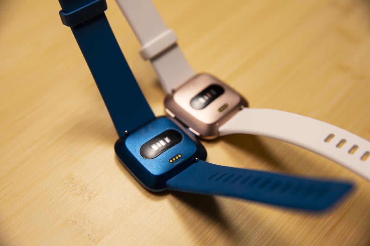 Fitbit Versa Lite Review: More for Less