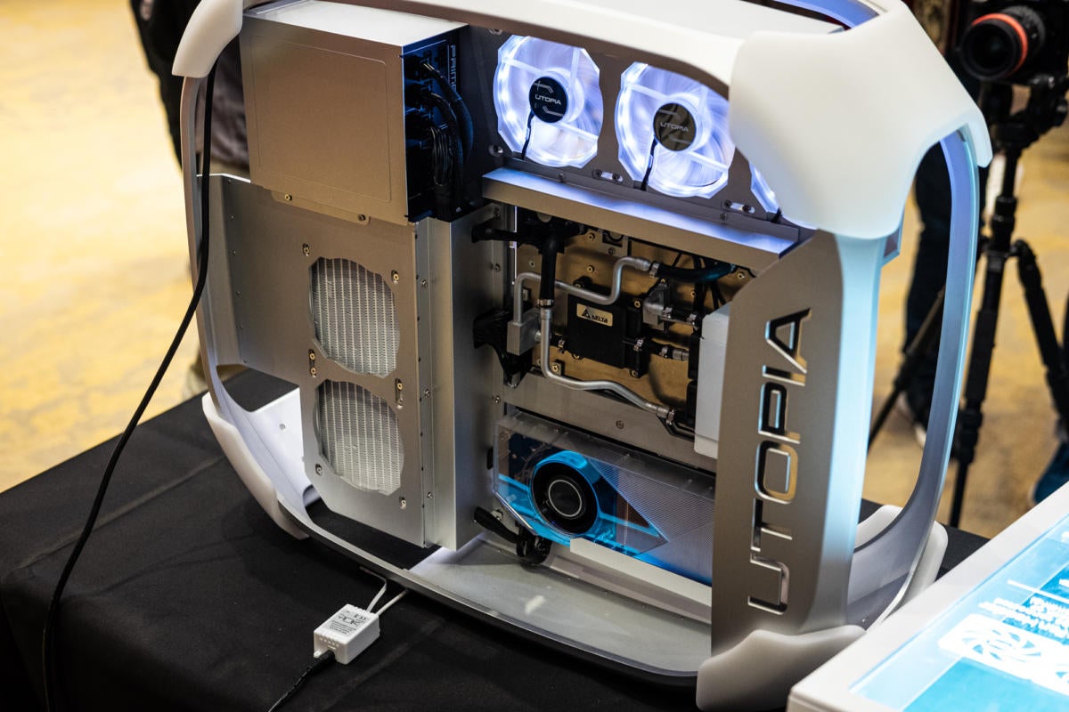 professioneel Sluiting 鍔 Kill ATX? The radical Asus Prime Utopia looks like a PC plucked from an  alternate timeline | PCWorld