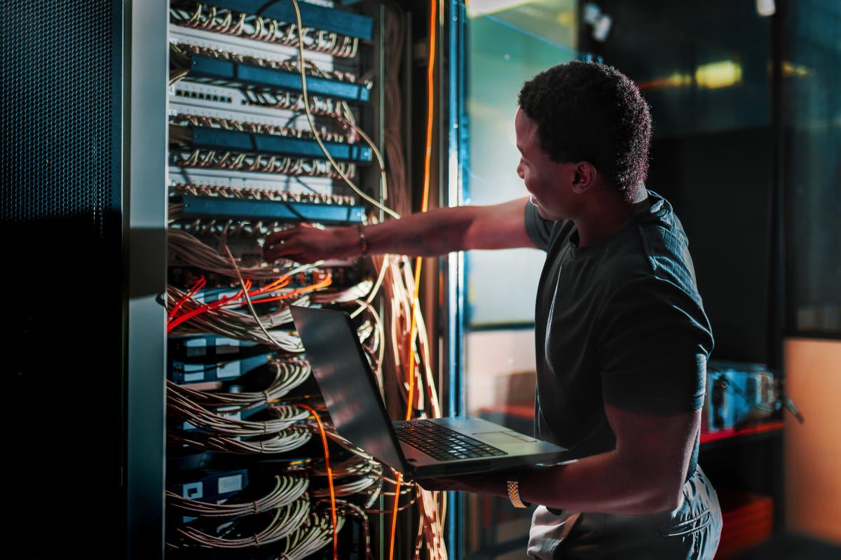 Image: Aruba unveils new data-center orchestration software, switches
