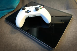 How to pair an Xbox One controller with your iPhone or iPad