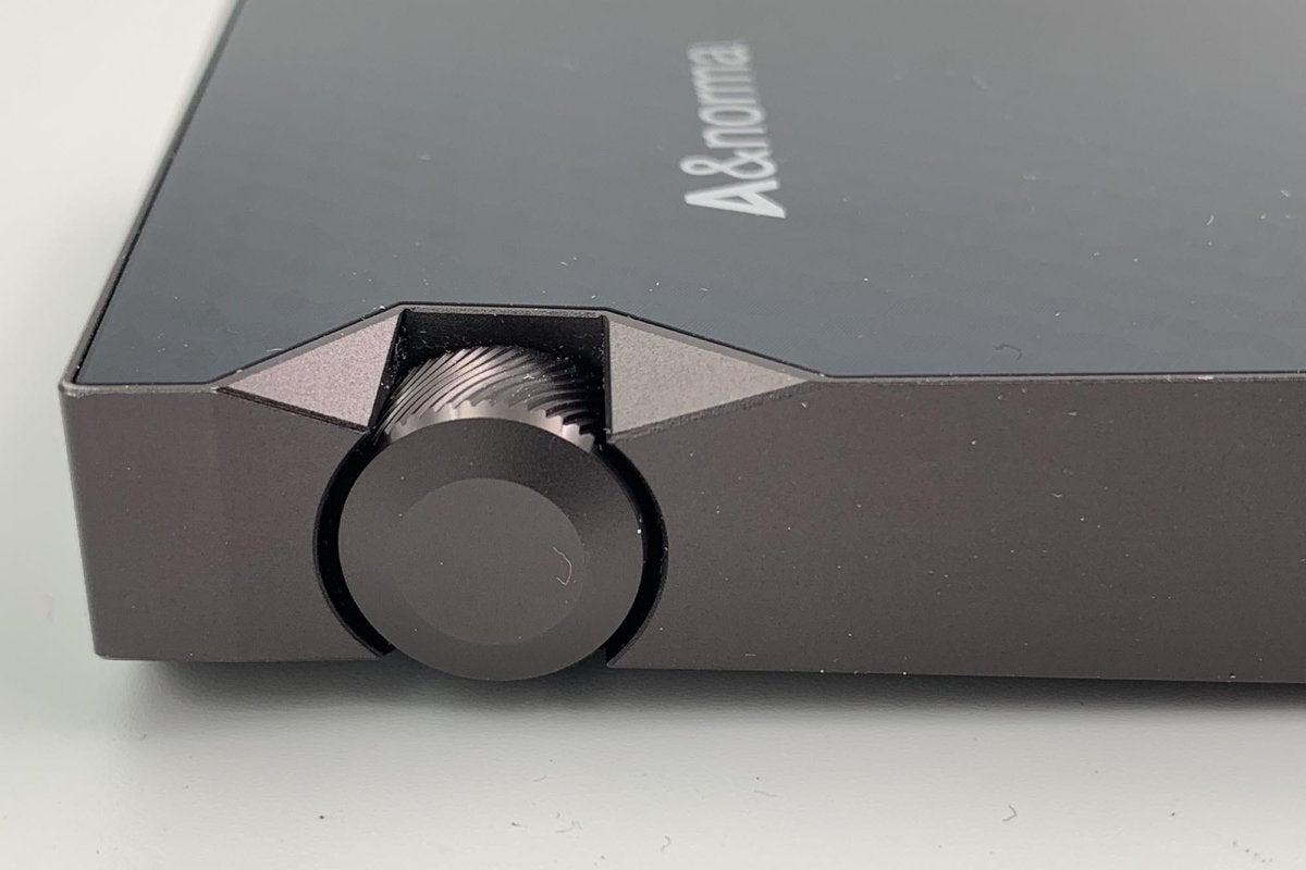 Astell&Kern SR15 review: This digital audio player is packed with