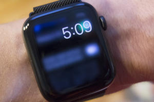 apple watch always on blur