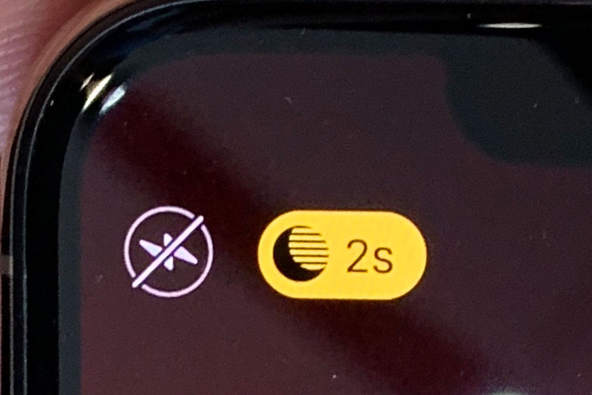 night mode indicator iphone 11