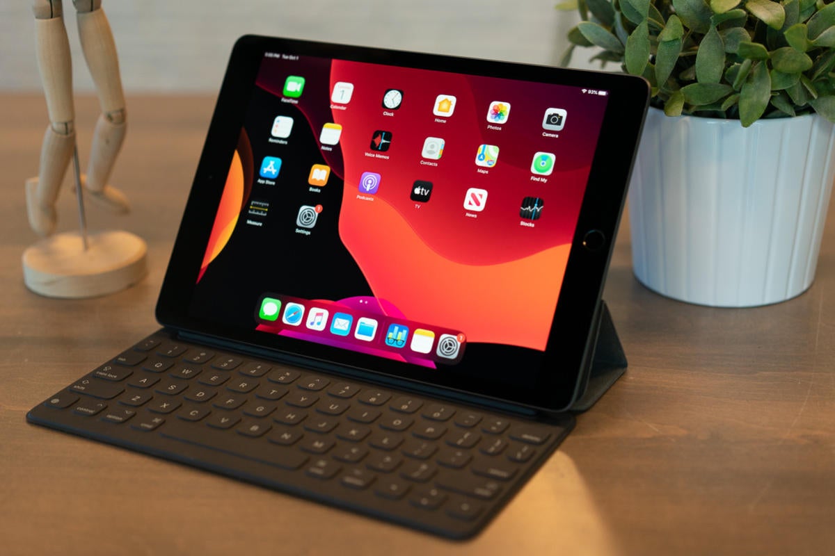 The 10.2-inch iPad is back to its Black Friday all-time low | PCWorld