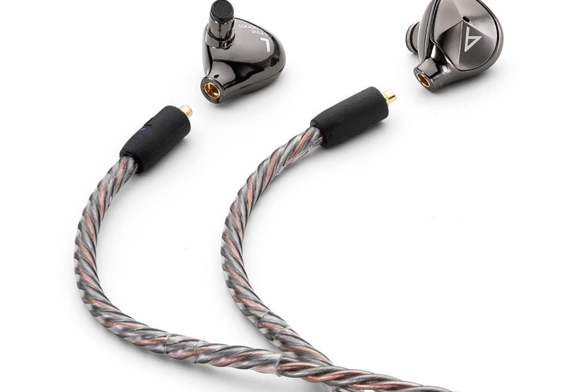 The T9iE’s headphone cable is removeable and conforms to the MMCX standard.