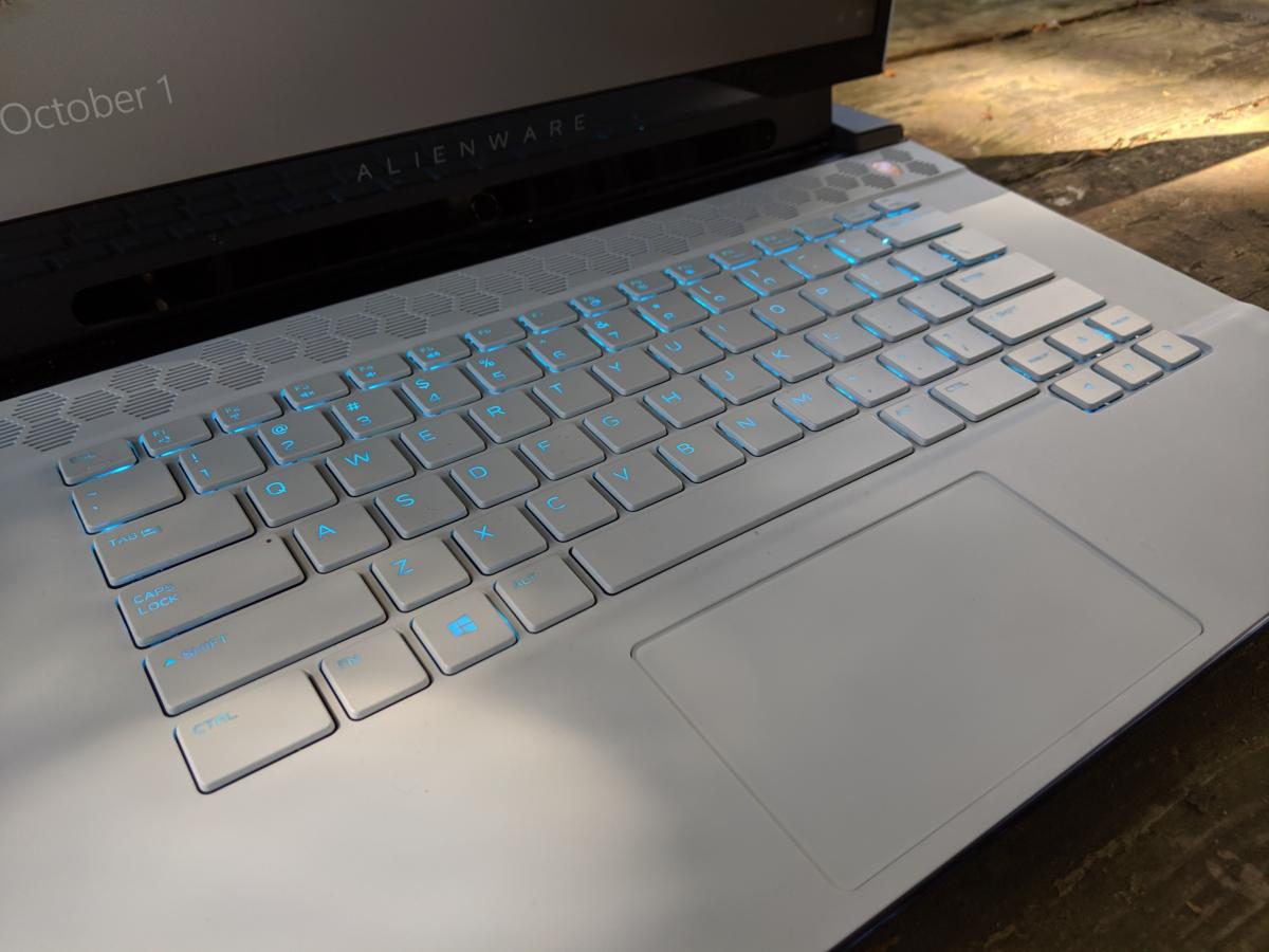 Alienware m15 R2 (2019)