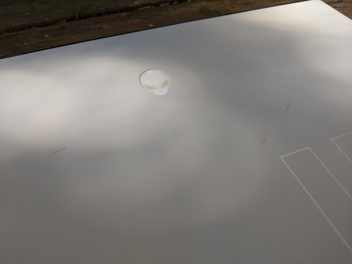 Alienware m15 R2 (2019)