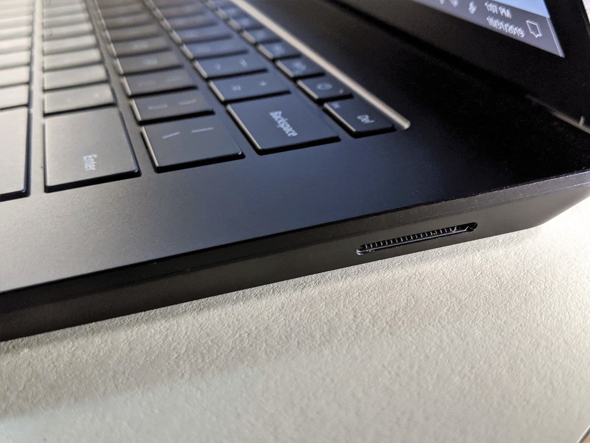Surface Laptop 3 15-inch Ryzen 7 right side surface connector 1