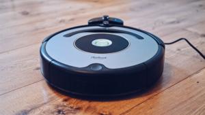 smart home gadgets vacuum