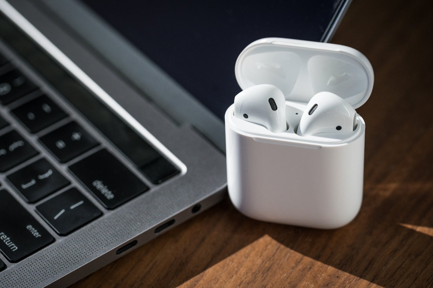 AirPods review: They sound great, but Siri holds them back