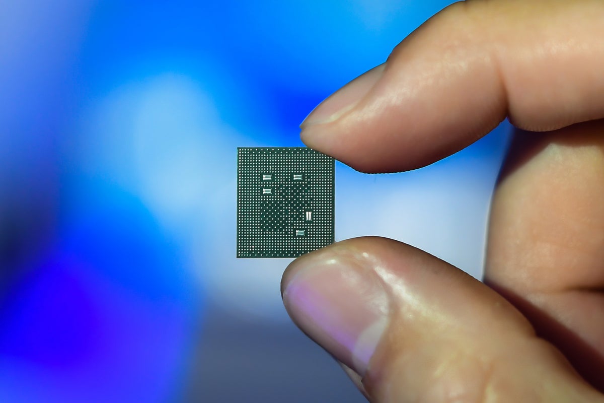 photo of Qualcomm's next-gen Snapdragon 865 mobile chip focuses on 5G image