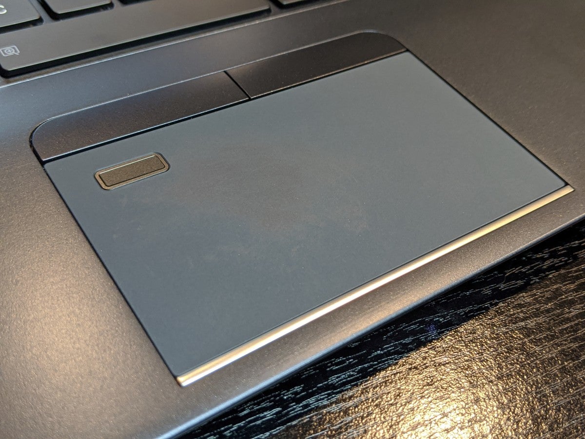 Dynabook Tecra X50 touchpad