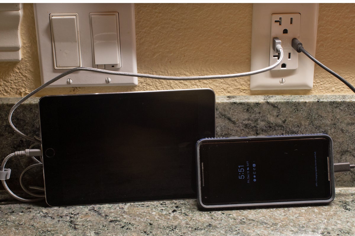 leviton t5833 charging phone ipad