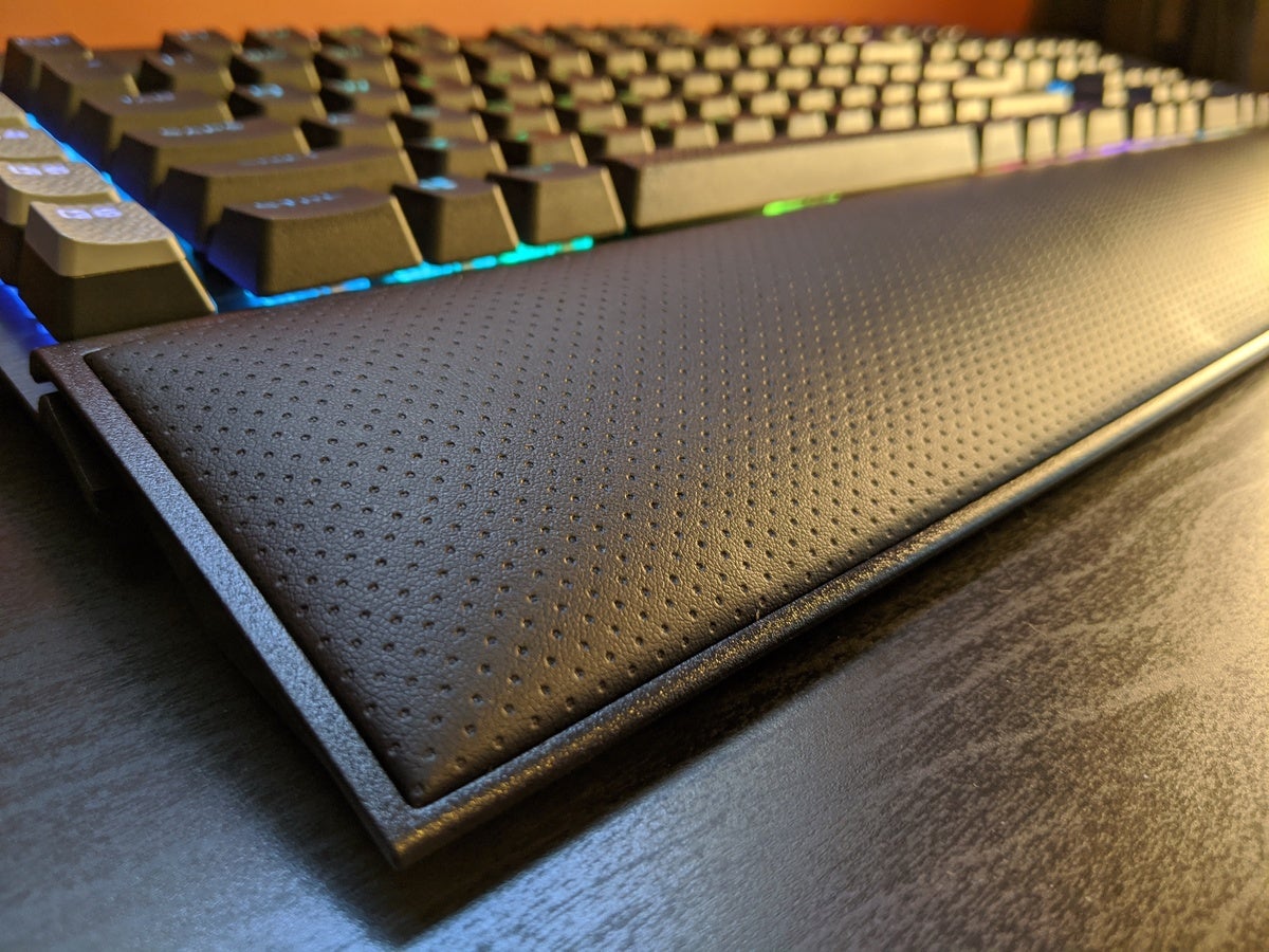 Corsair K95 Platinum XT