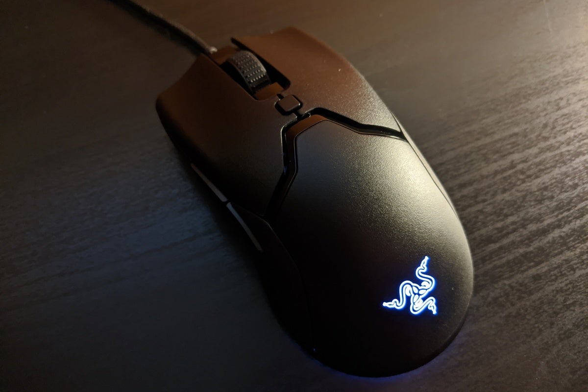 Razer Viper Mini Review Avec Grammes C Est L Une Des Souris De Jeu