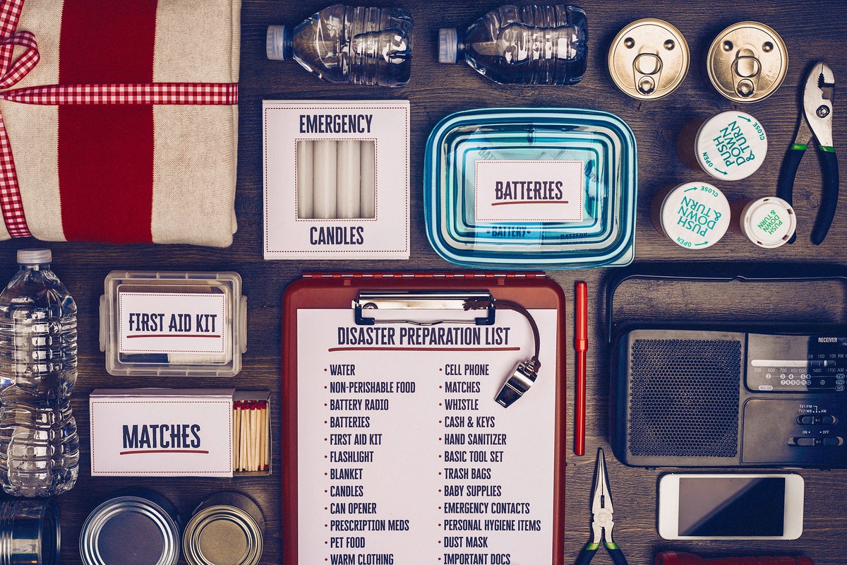 disaster preparedness  >  checklist / batteries / tools / first aid kit / matches / water / radio