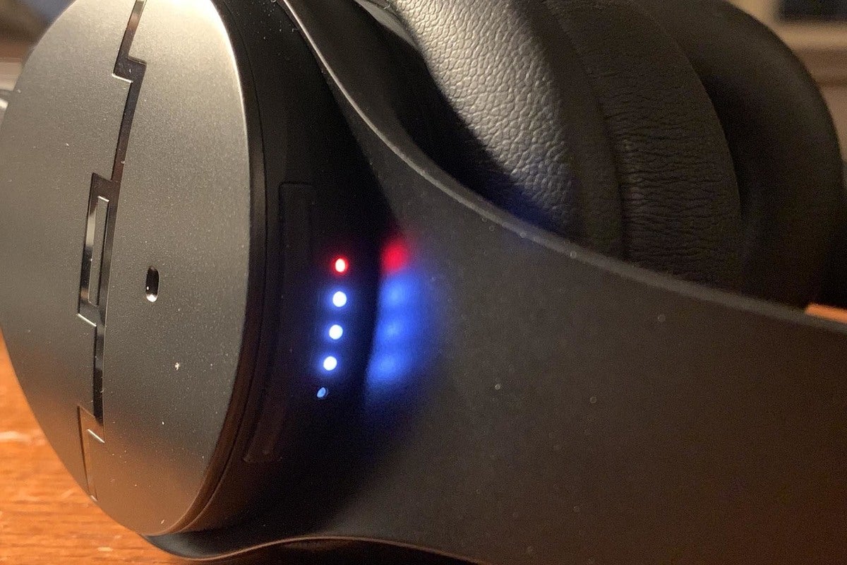 Lights on the top of the right earcup let you know the charging status.