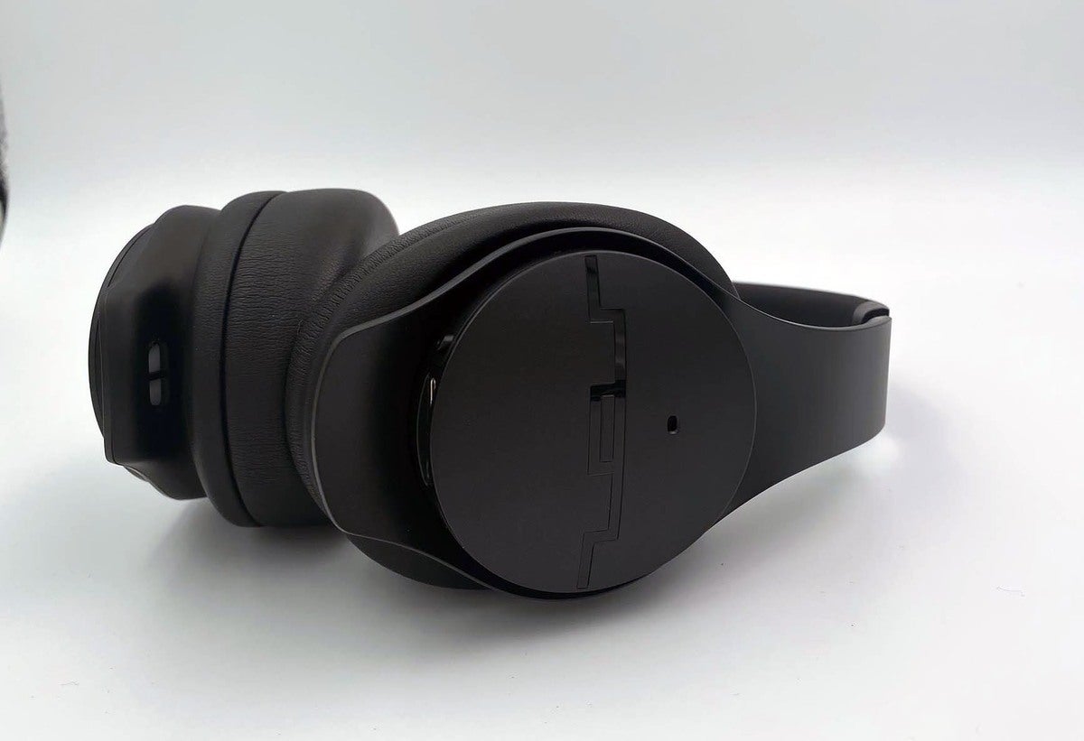 Side view of the Sol Republic headphones