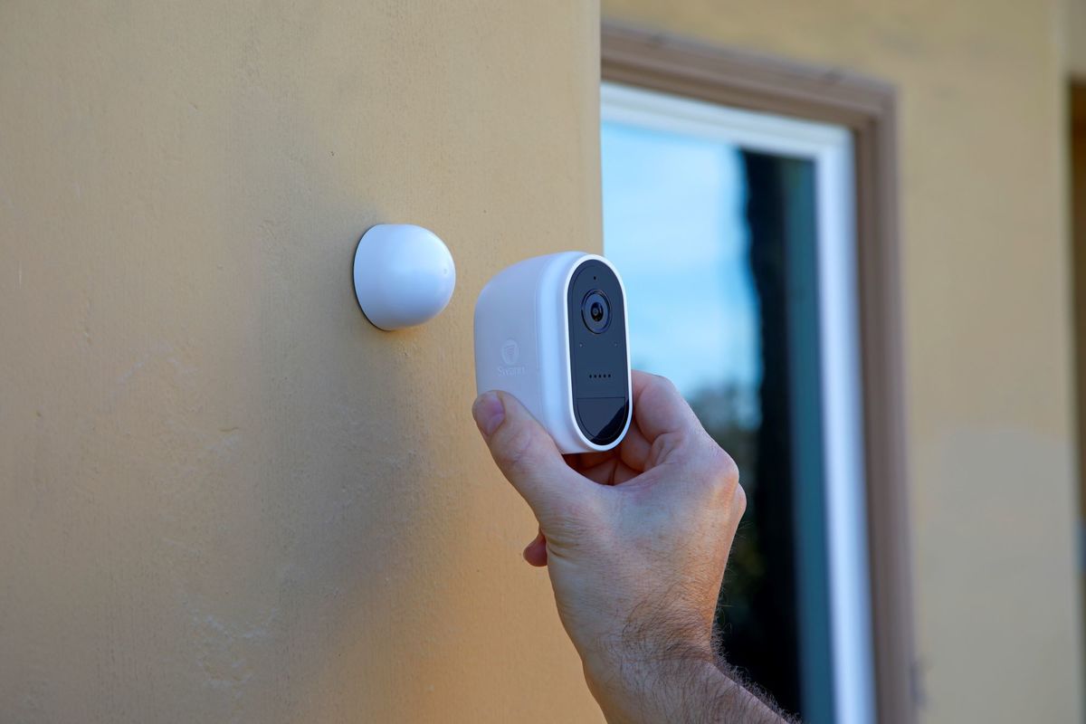 swann 1080p wire free security camera mounting