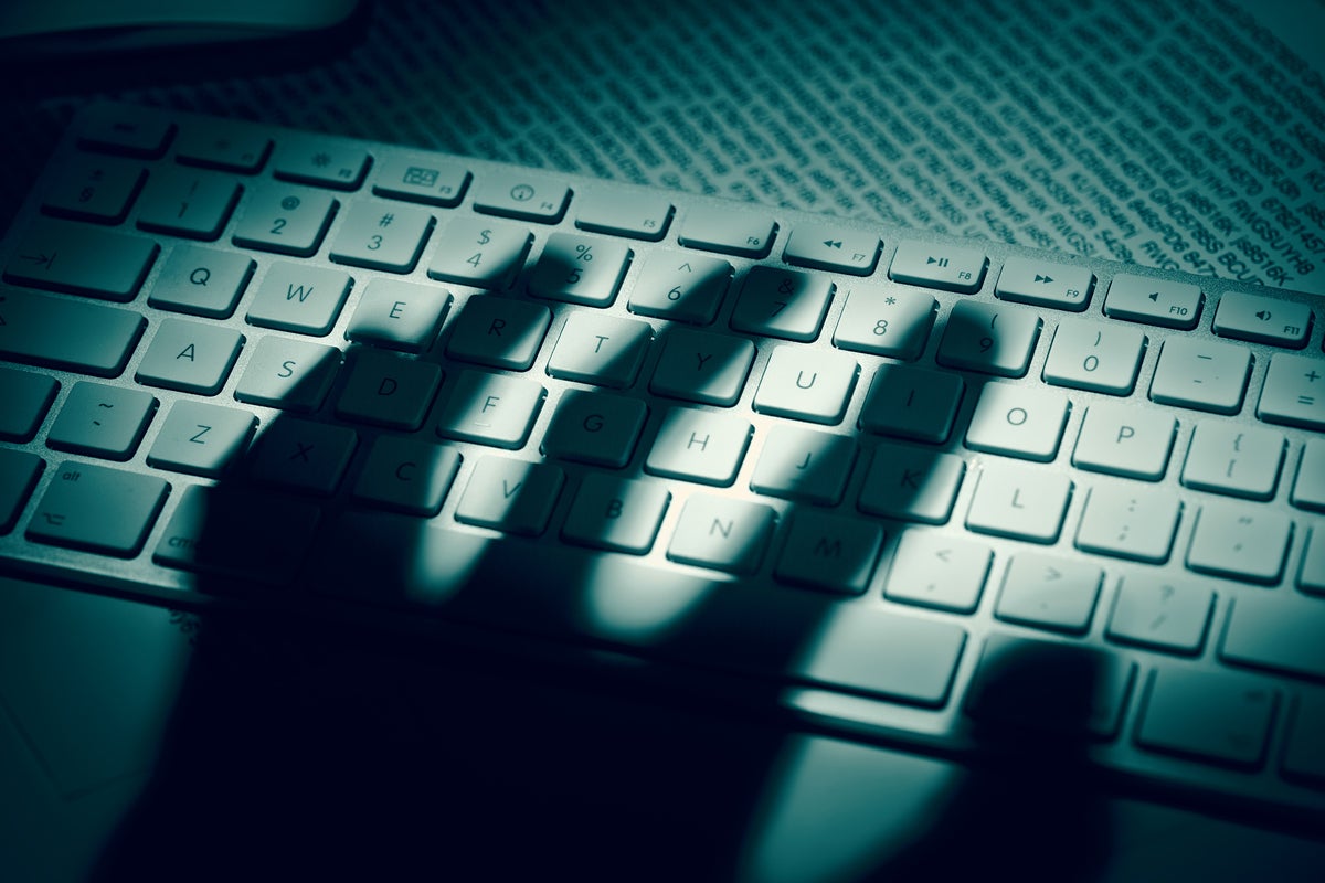 Image: Cybercriminals target SVB customers with BEC and cryptocurrency scams 