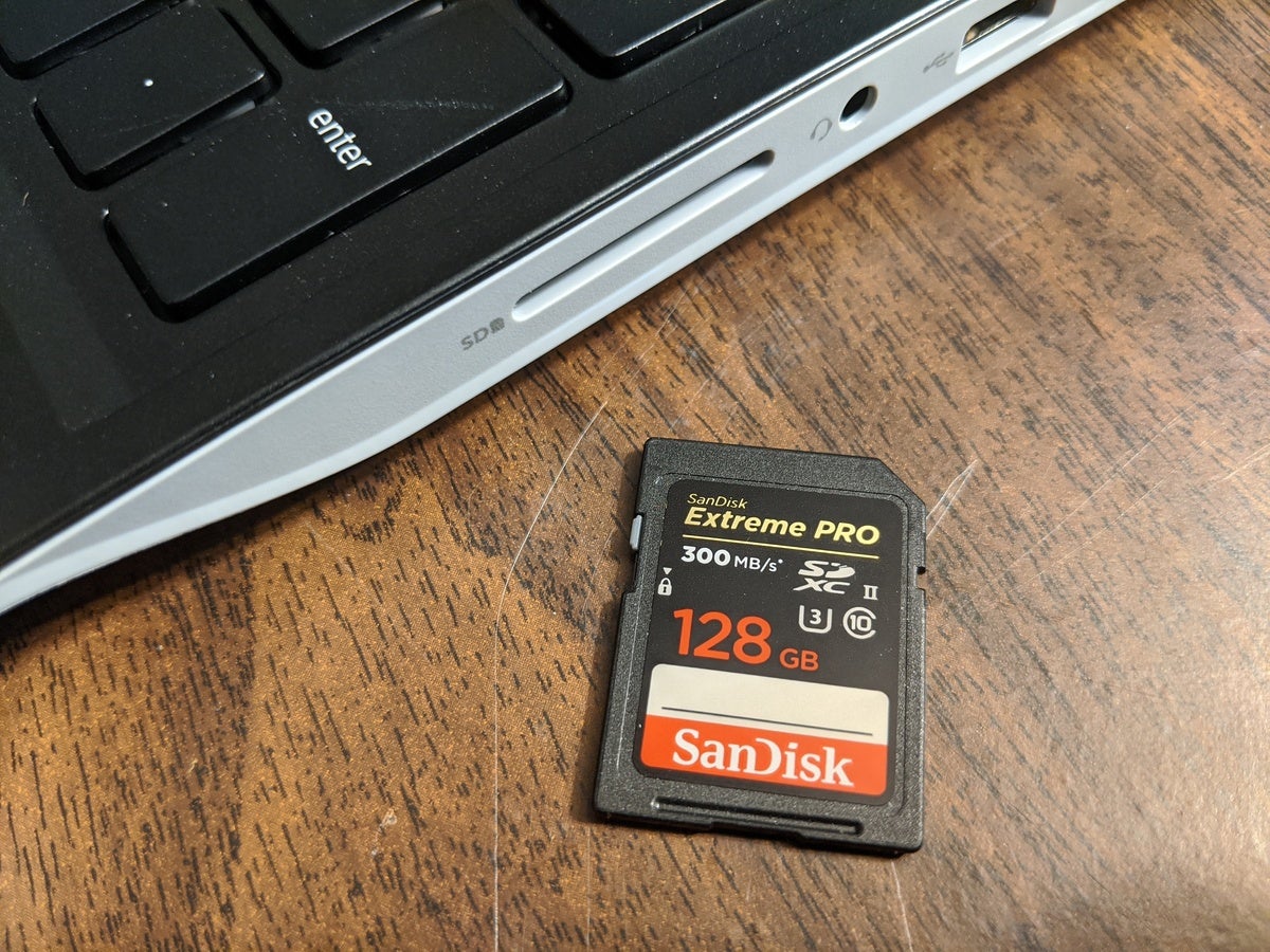 Why your laptop's SD card reader might be terrible |