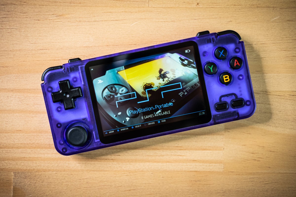 RK2020 handheld emulator review Dreamcast games in your pocket