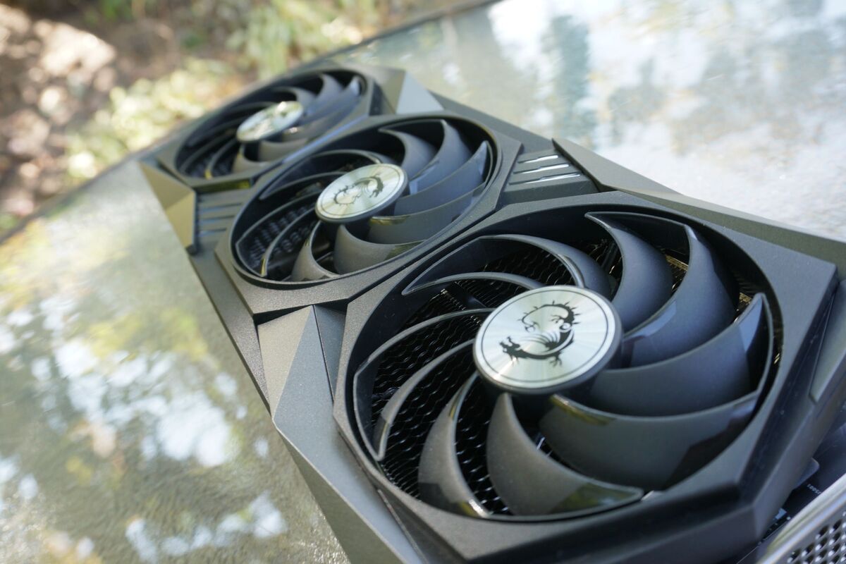 band Generelt sagt kæmpe MSI GeForce RTX 3090 Gaming X Trio review: Big GPU, big cooler, big results  | PCWorld