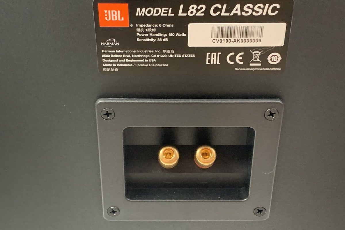 The L82 Classic come with high quality, gold plated, five-way binding posts.