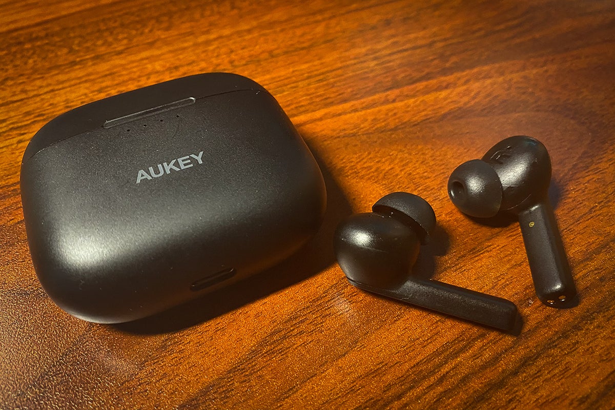 aukey in ear headphones