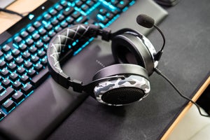 Corsair HS60 Haptic
