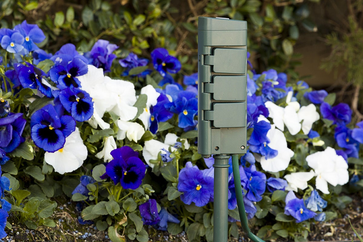 enbrighten yard stake