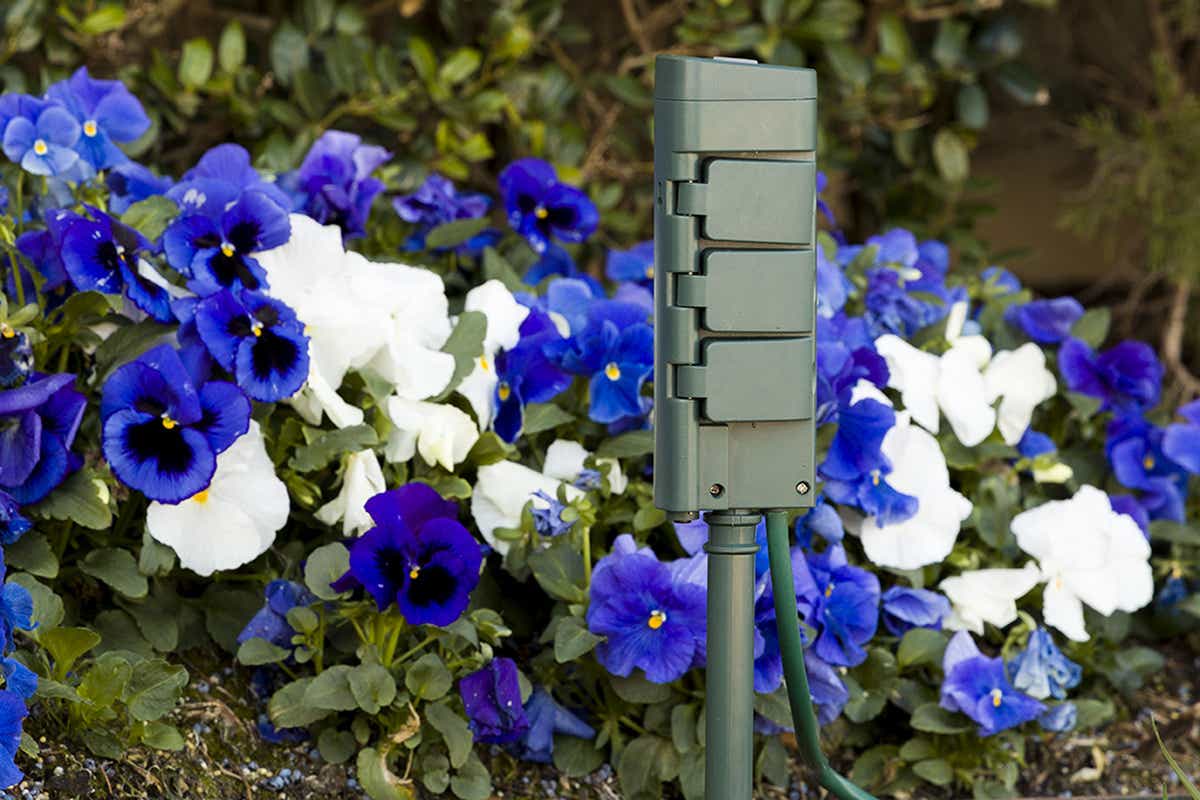 Jasco Enbrighten Outdoor 6-Outlet WiFi Smart Yard Stake