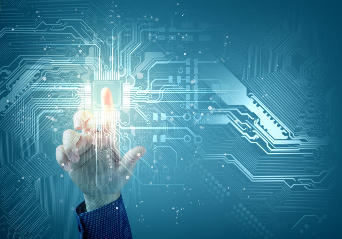 shutterstock 114252466 09.10.20 why technology is even more important for boards now