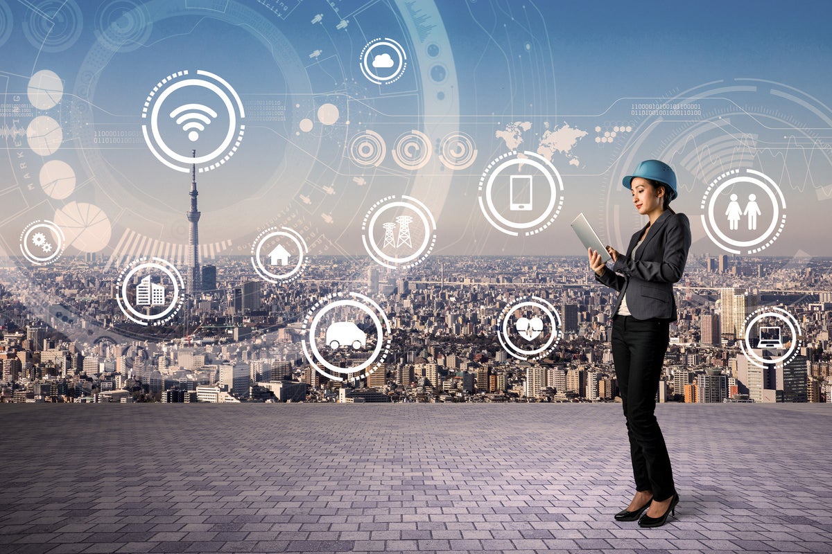 Image: Hybrid Cloud Provides the Foundation for Edge Computing