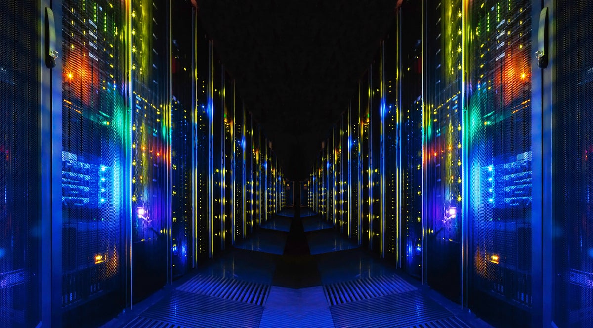 Your Data Center is moving … to the EDGE