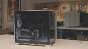 o11d mini tempered glass side panel view