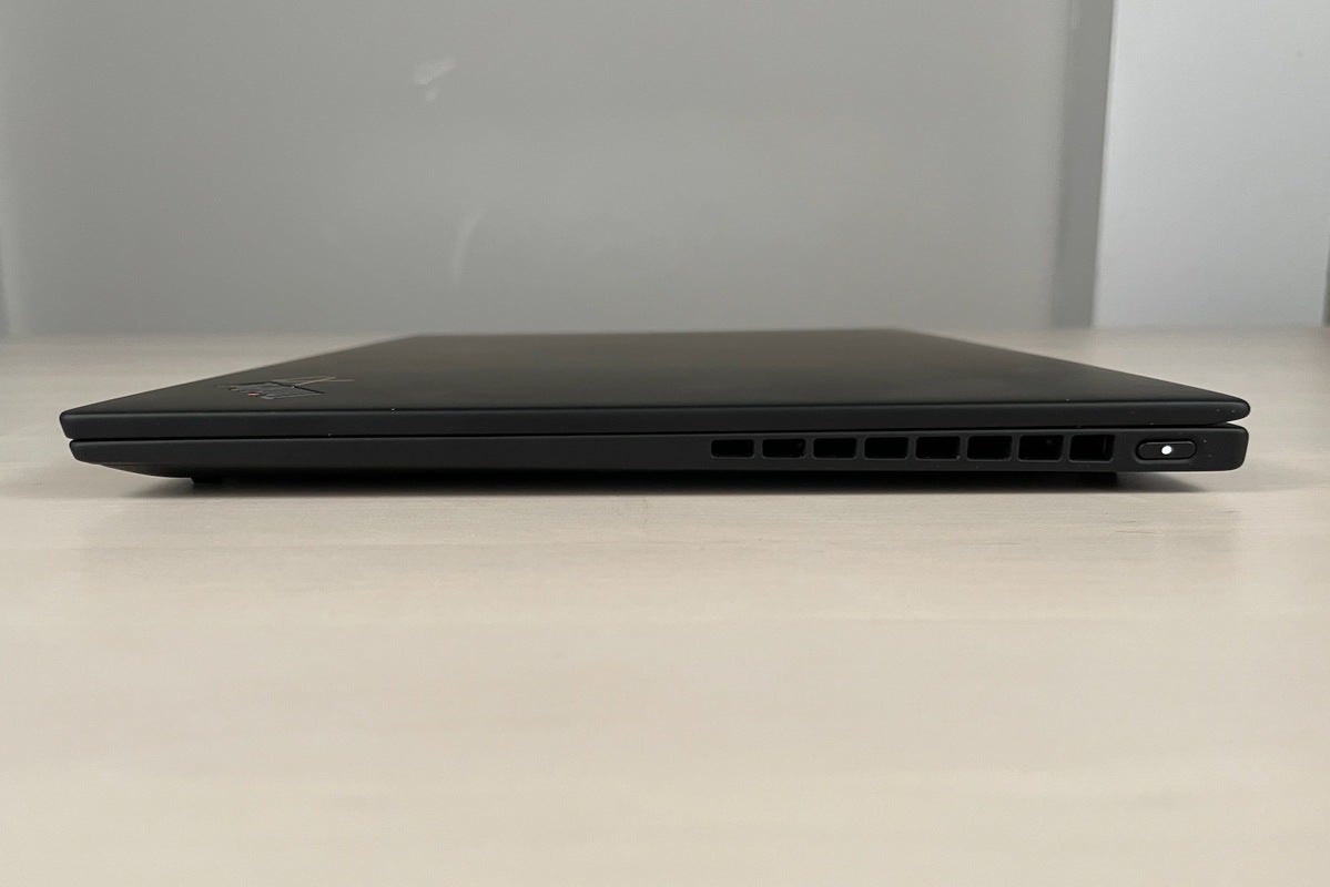 lenovo thinkpad x1 nano right side