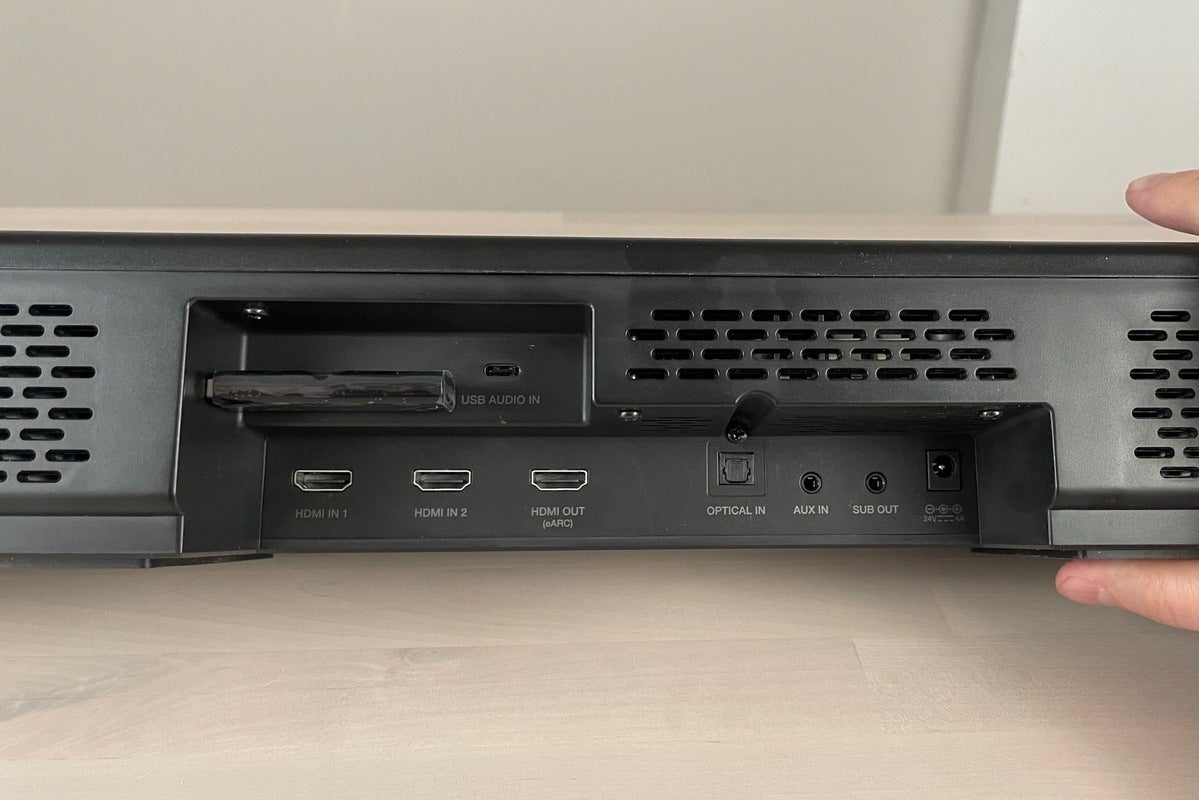 creative sxfi carrier inputs and outputs