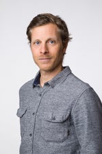 damien hars headshot