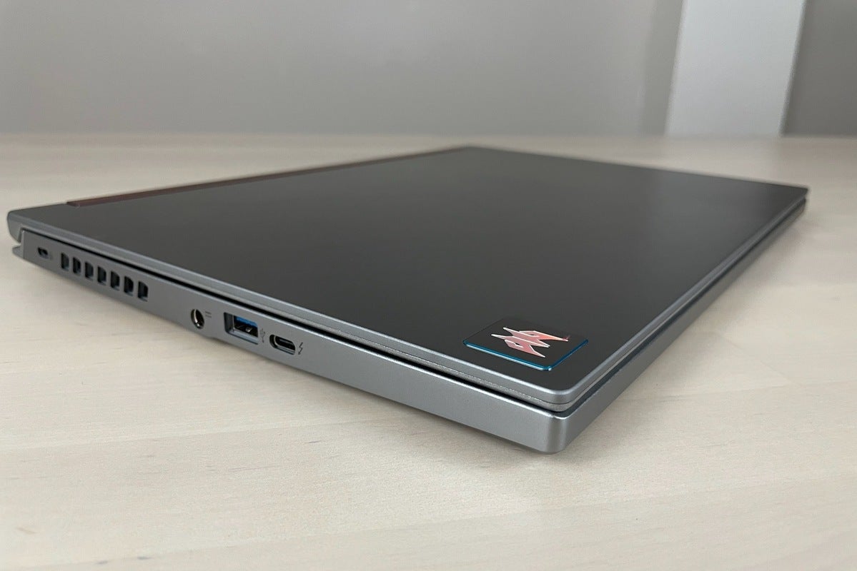 Acer Predator Triton 300 SE Review: Small Laptop, Big Value