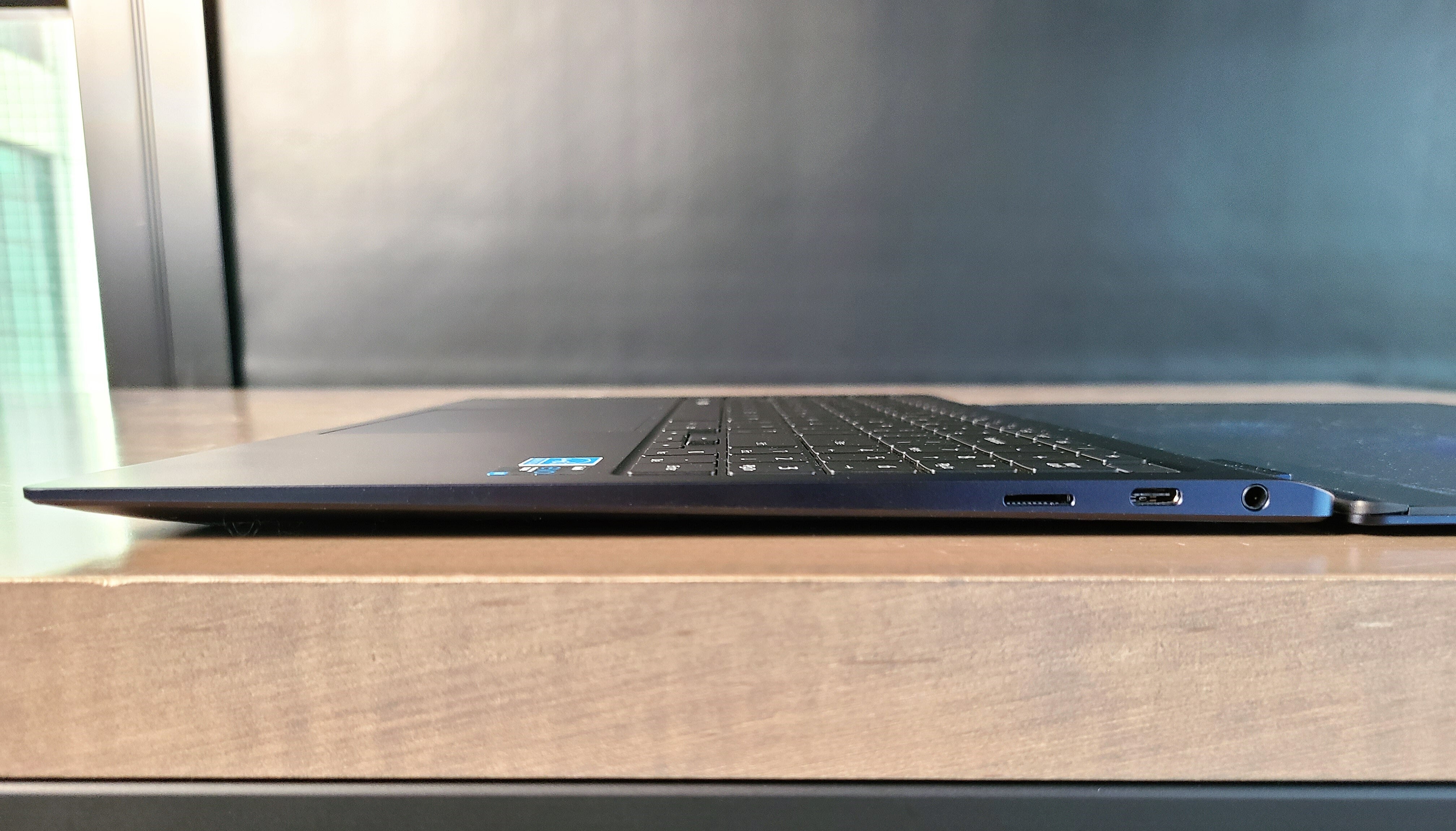 Samsung Galaxy Book Pro Review A Beautiful Thin And Light Pc The Tech Bloom