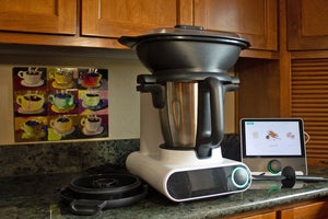 multo with steamer trays