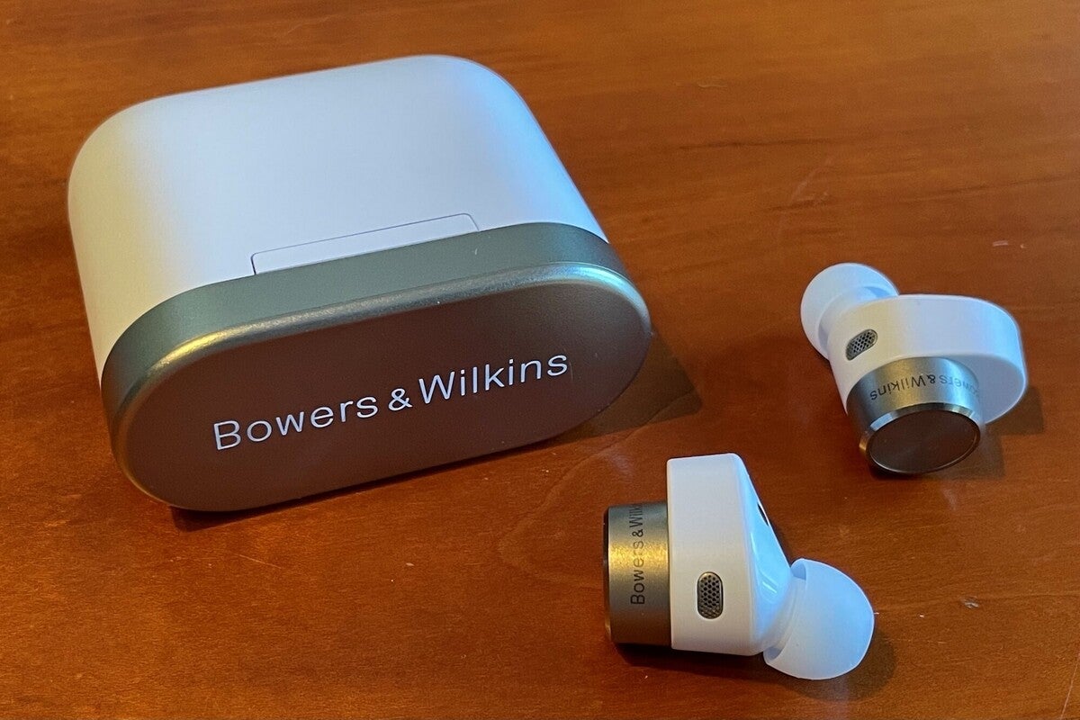 Bowers & Wilkins PI7 true wireless in-ear headphone review | TechHive