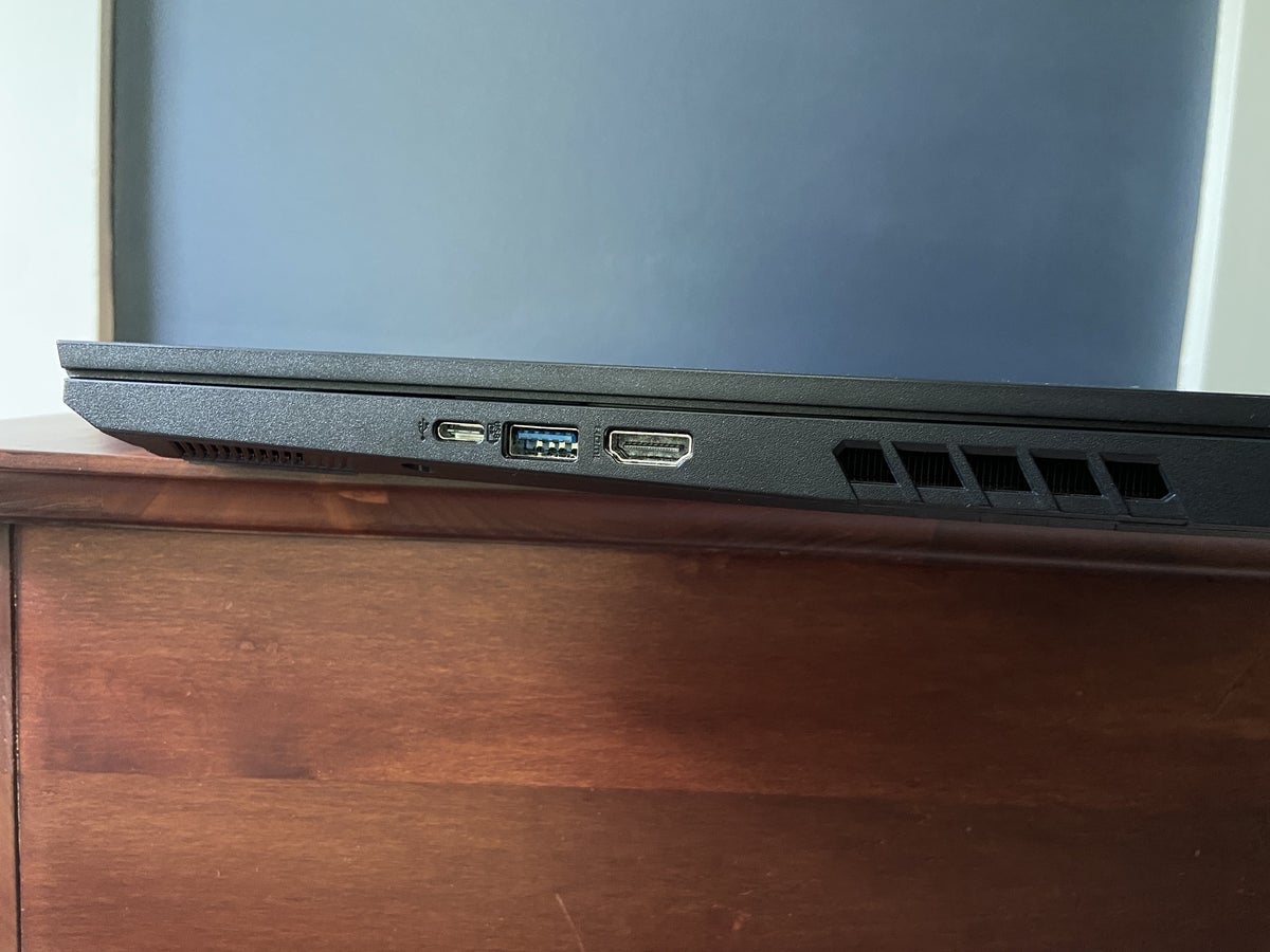 acer nitro 5 right ports
